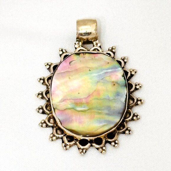 One of a Kind Iridescent mother of pearl in Unique Sterling Silver Setting - Picture 5 of 5